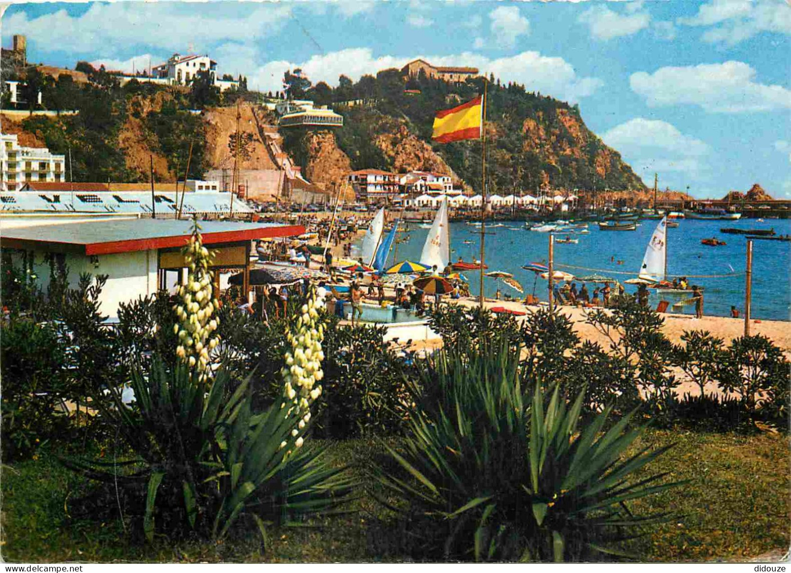 Espagne - Espana - Cataluna - Costa Brava - Blanes - Club Vela Y Detalle Playa - Plage - CPM - Voir Scans Recto-Verso - Gerona