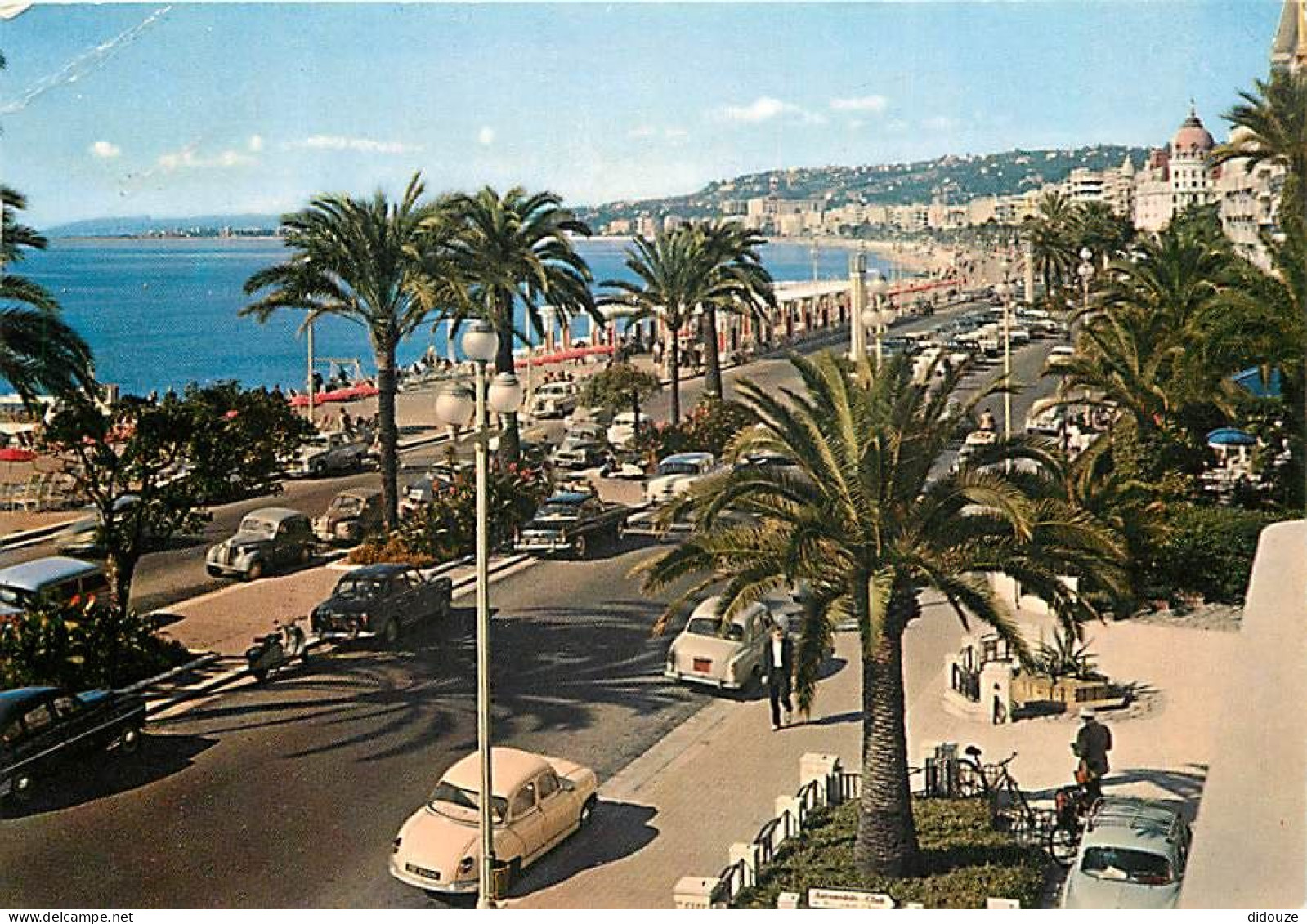 Automobiles - Nice - La Promenade Des Anglais - CPM - Voir Scans Recto-Verso - Voitures De Tourisme