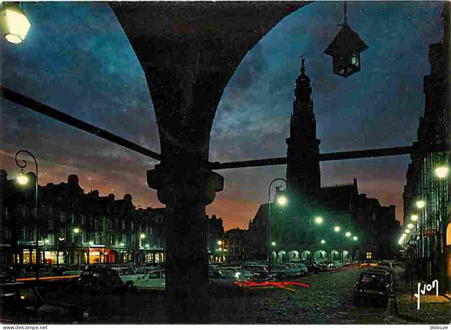 62 - Arras - La Petite Place La Nuit - Automobiles - Carte Neuve - CPM - Voir Scans Recto-Verso - Arras