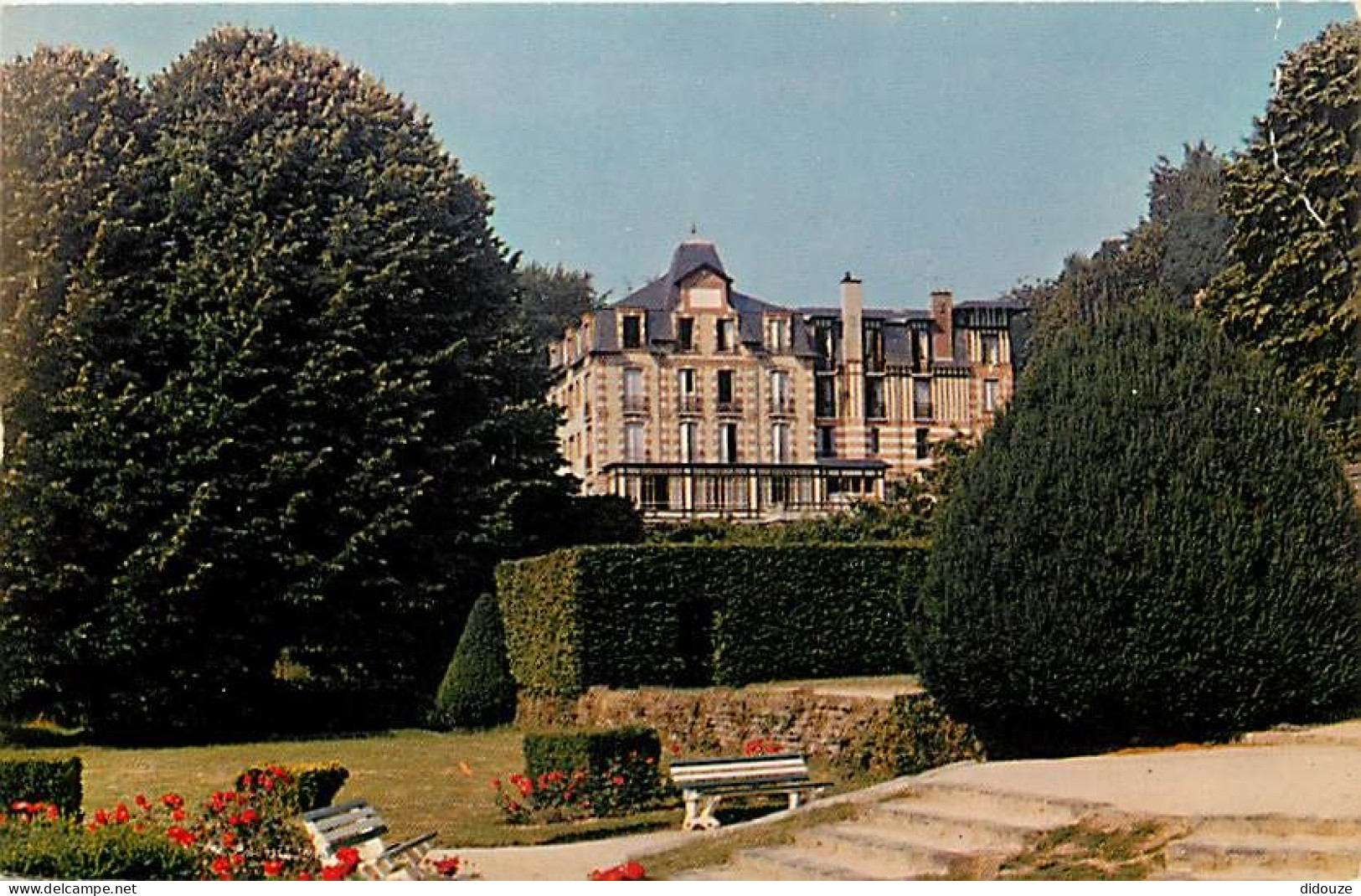 61 - Bagnoles De L'Orne - Hôtel Cordier  Annexe Du Parc - CPM - Voir Scans Recto-Verso - Bagnoles De L'Orne