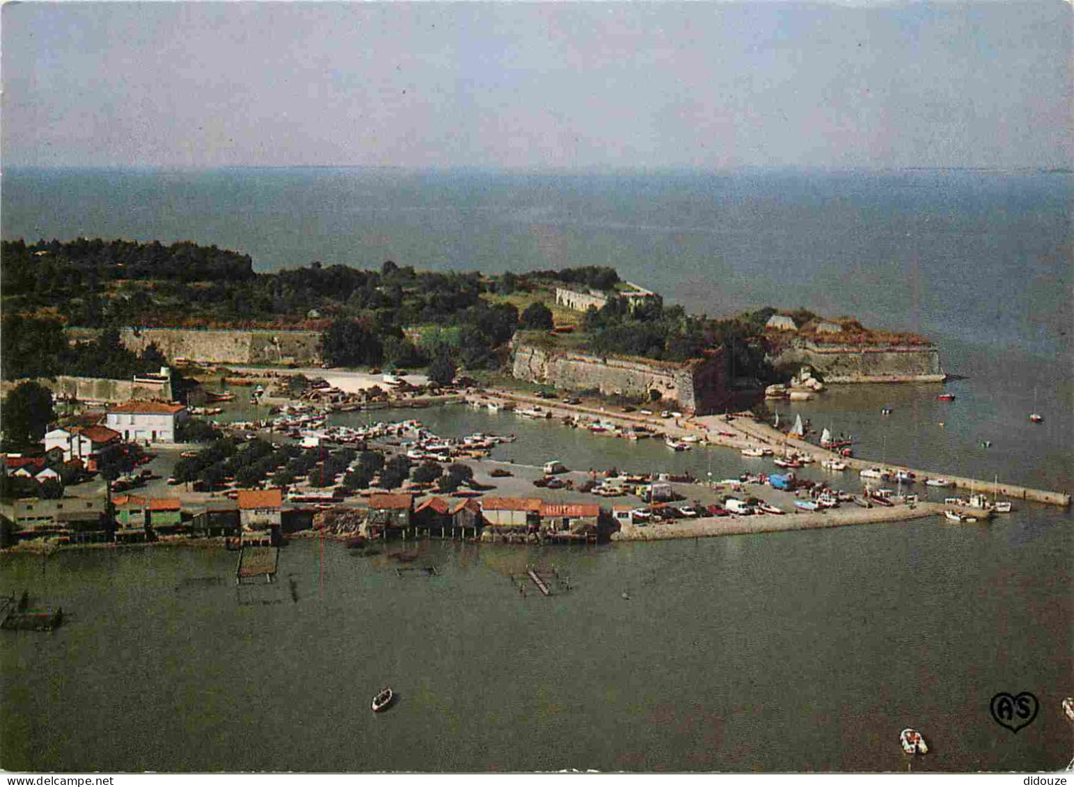 17 - Ile D'Oléron - Le Château D'Oléron - Vue D'ensemble Du Port - Vue Aérienne - CPM - Carte Neuve - Voir Scans Recto-V - Ile D'Oléron