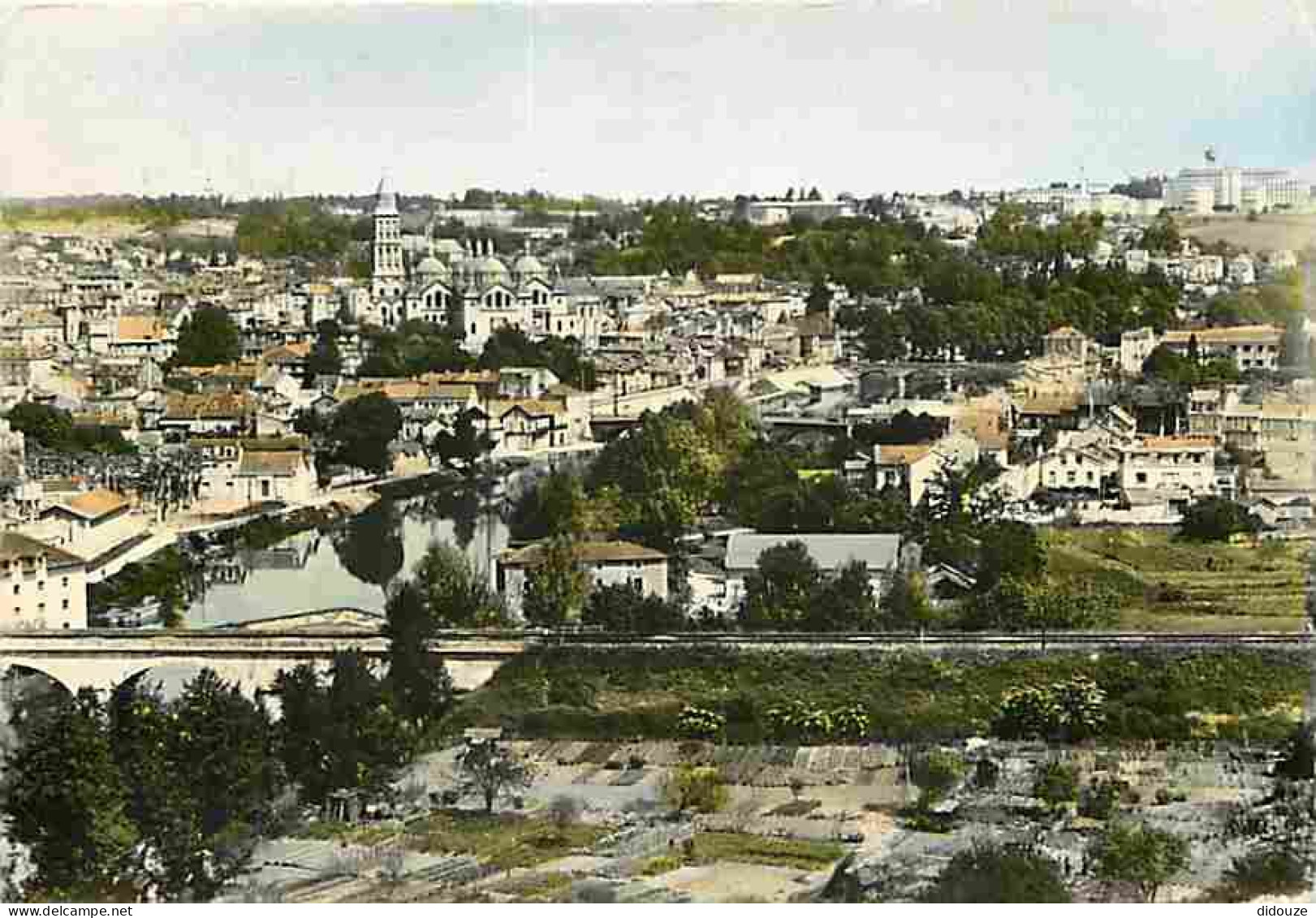 24 - Périgueux - Vue Générale - CPM - Voir Scans Recto-Verso - Périgueux