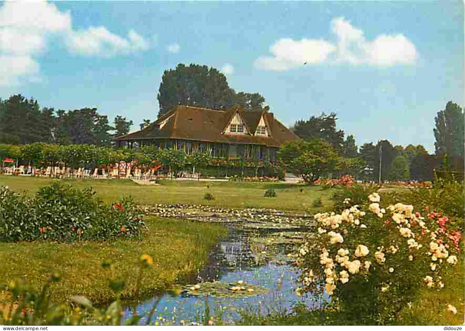 03 - Vichy - Le Golf House - Jardins - Fleurs - Carte Neuve - CPM - Voir Scans Recto-Verso - Vichy