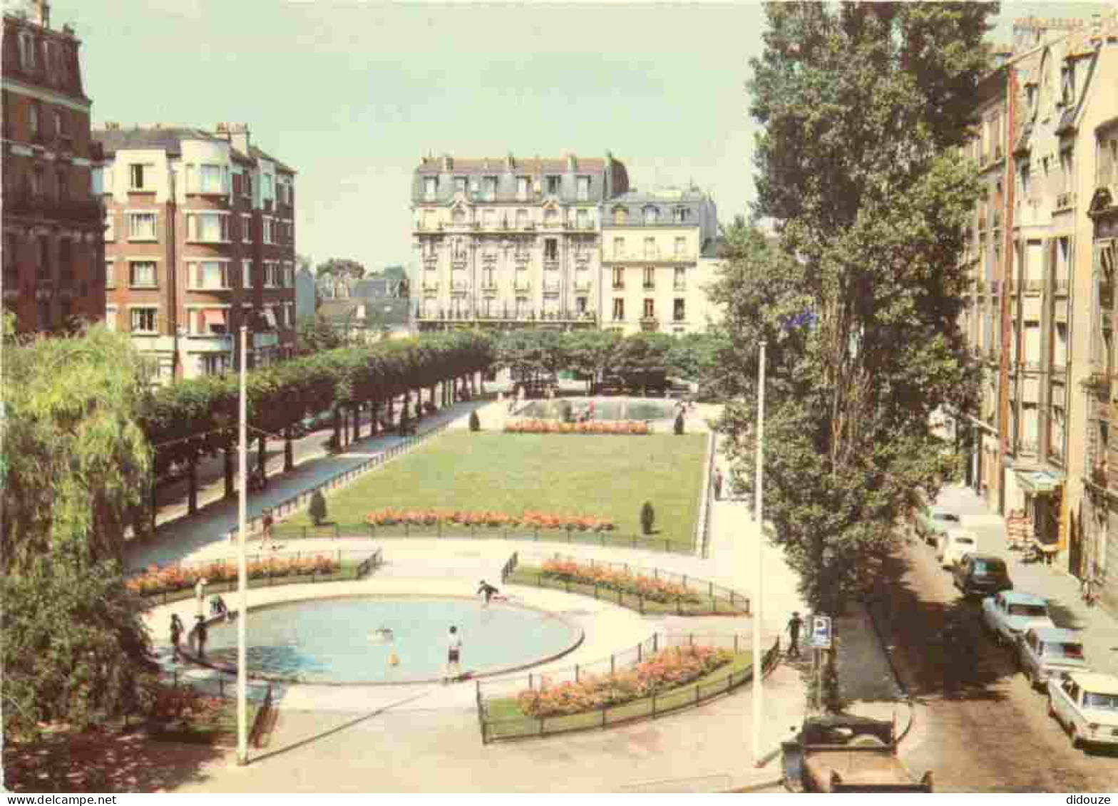 92 - Bois-Colombes - La Place De La République - Automobiles - CPM - Voir Scans Recto-Verso - Other & Unclassified