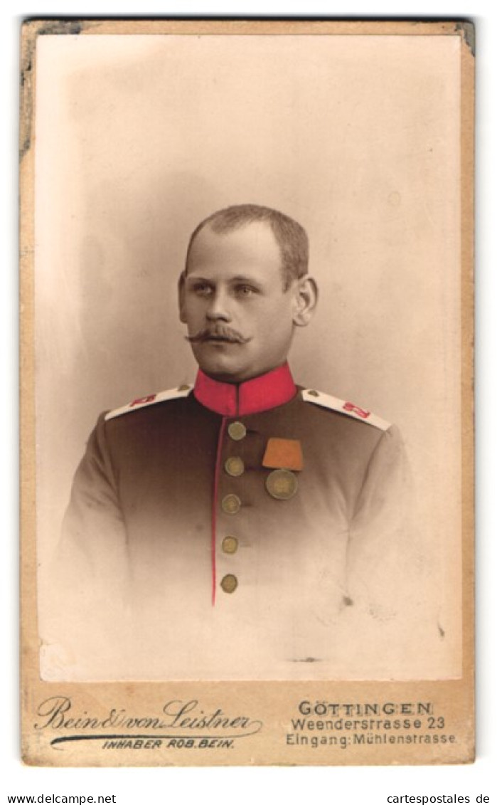 Fotografie Bein & Von Leistner, Göttingen, Weenderstrasse 23, Soldat In Uniform Rgt. 82 Mit Orden  - War, Military