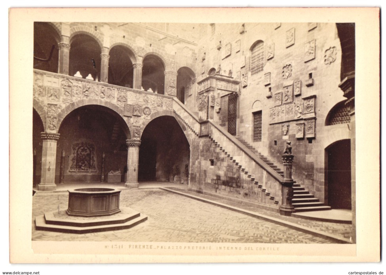 Foto Unbekannter Fotograf, Ansicht Firenze - Florenz, Palazzo Pretorio Interno Del Cortile  - Places
