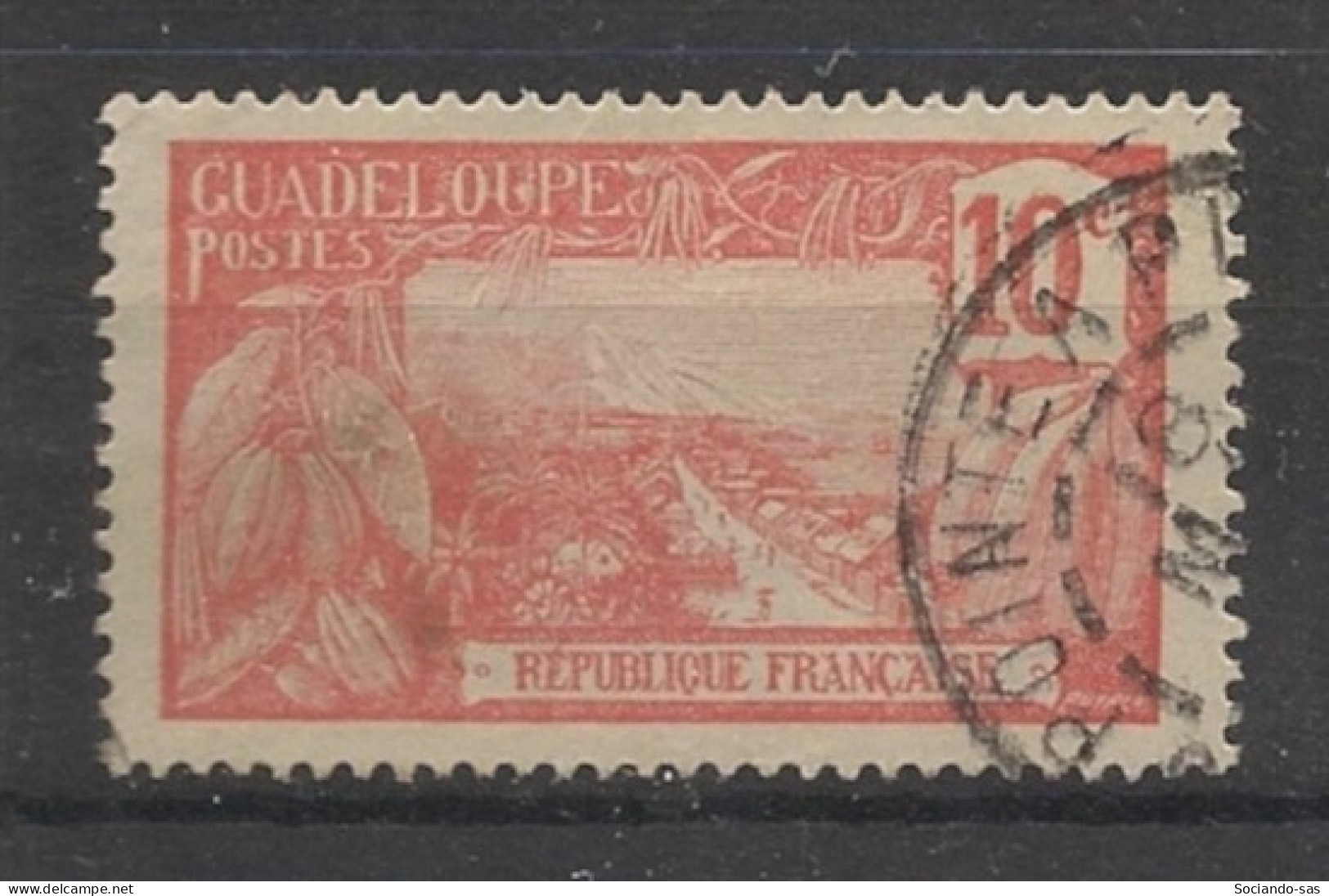 GUADELOUPE - 1922-27 - N°YT. 79 - Mont Houelmont 10c Rouge Sur Gris - Oblitéré / Used - Used Stamps