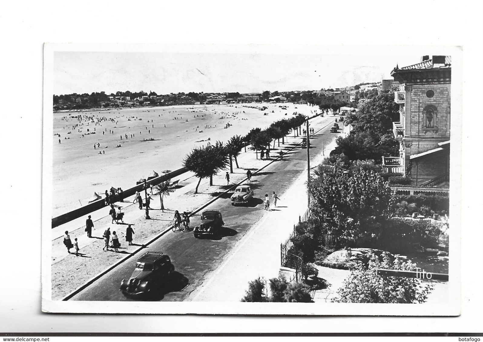 CPA DPT 17  ROYAN  LA PLAGE VERS LA VILLE En 1951! - Royan