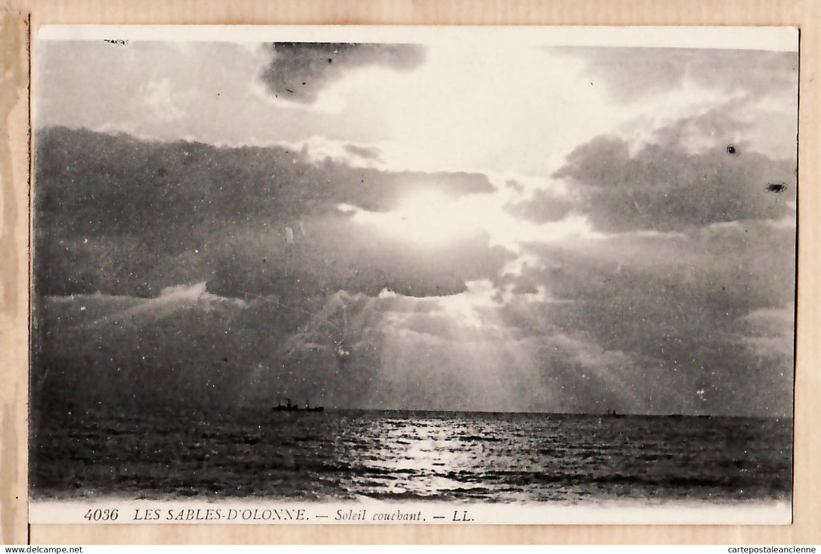 30535 / LES-SABLES-D'OLONNE Vendée SOLEIL COUCHANT Datée Du 28.04.1921 - LEVY 4036 - Sables D'Olonne