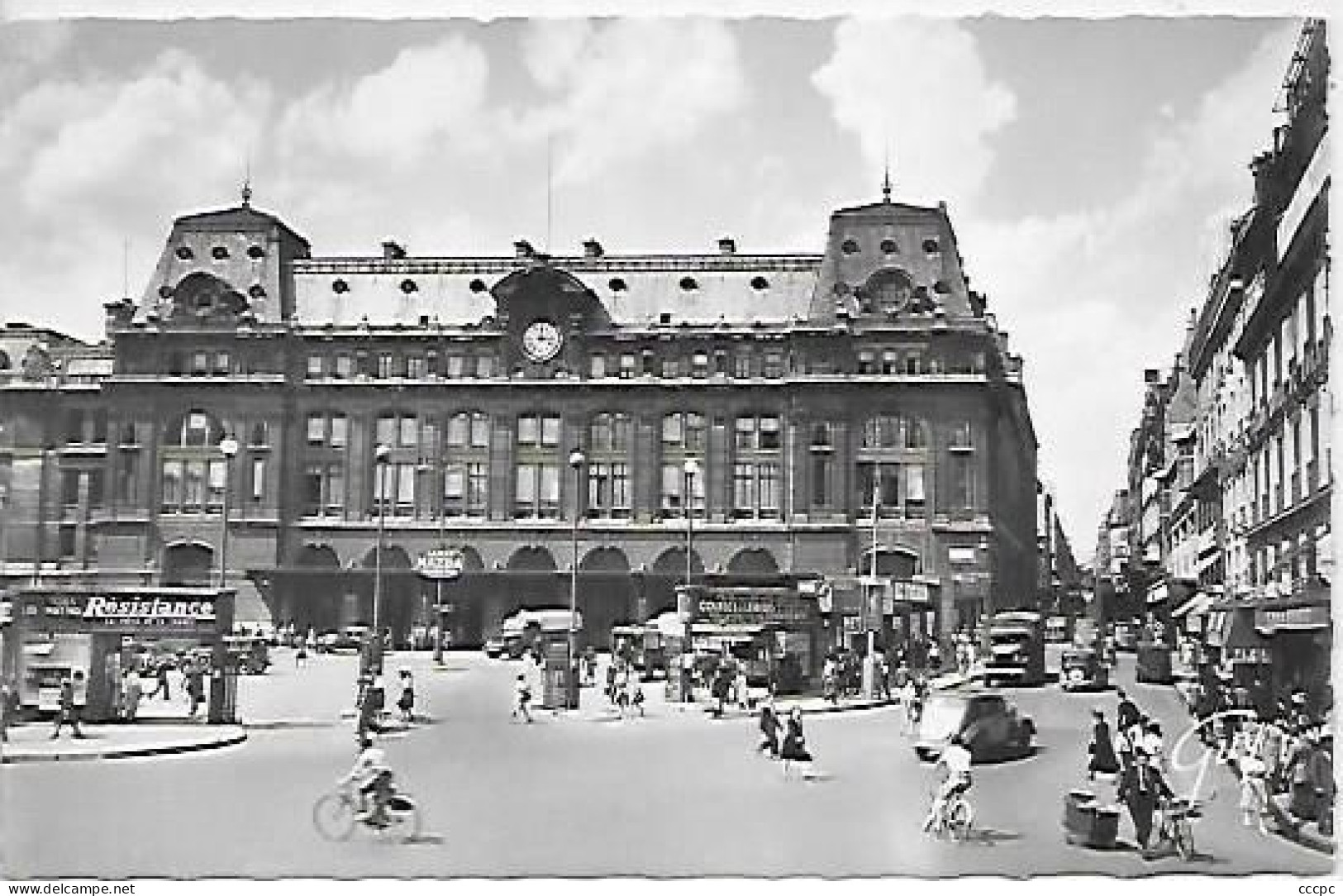 CPSM Paris Gare Saint-Lazare - Cour Du Havre - District 08