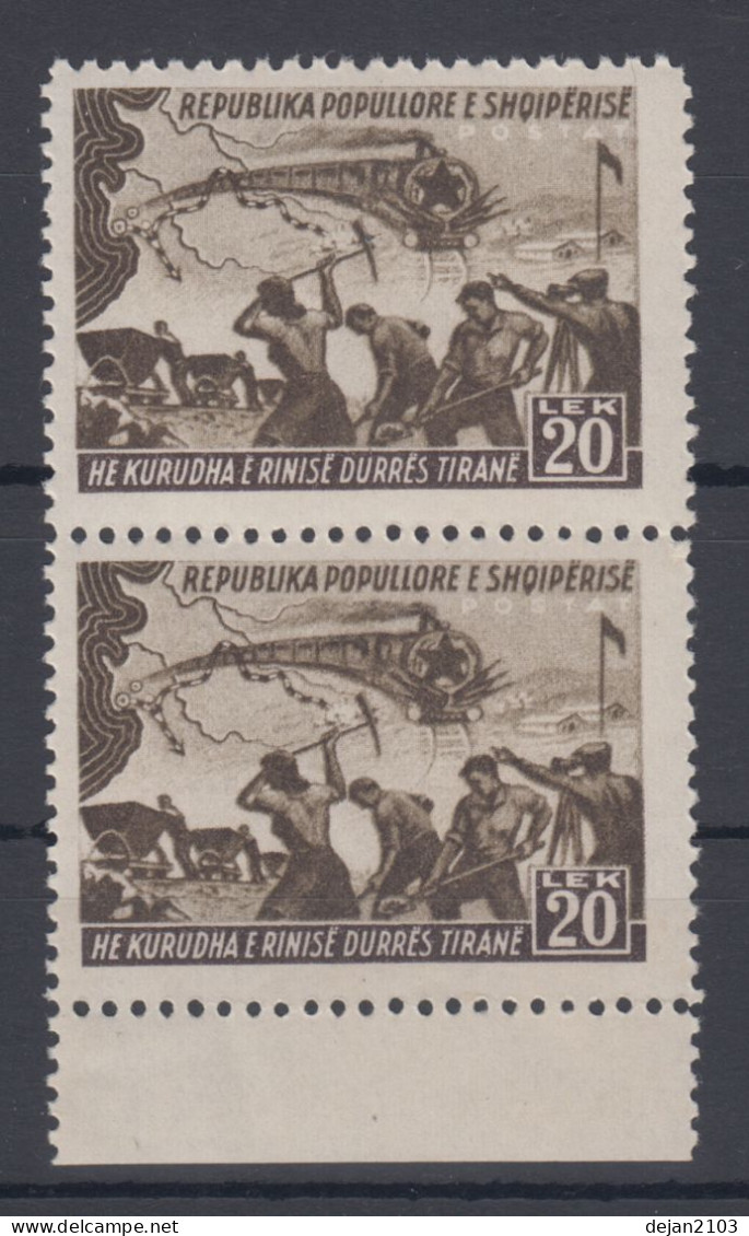 Albania Workers Mi#455 20 Lek In Pair 1948 MNH ** - Albania