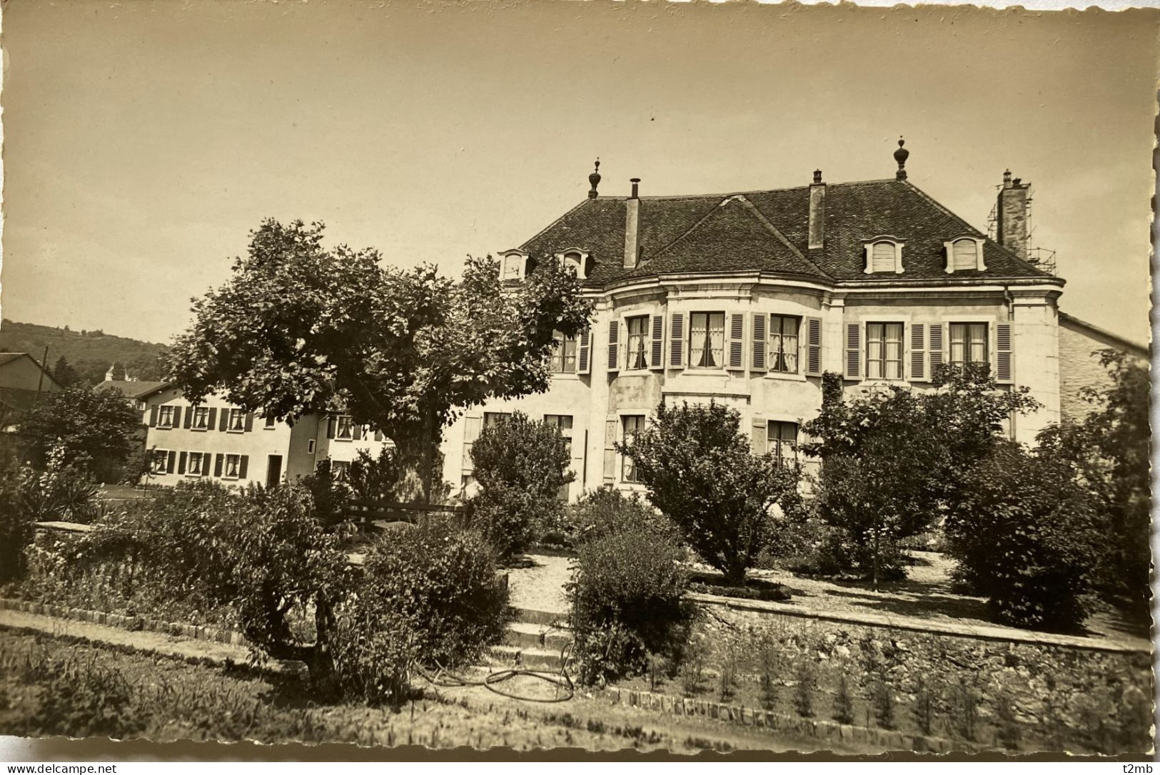 CPSM (Ain). DIVONNE LES BAINS. Hôtel Beaulieu, Façade Côté Mont Blanc - Divonne Les Bains