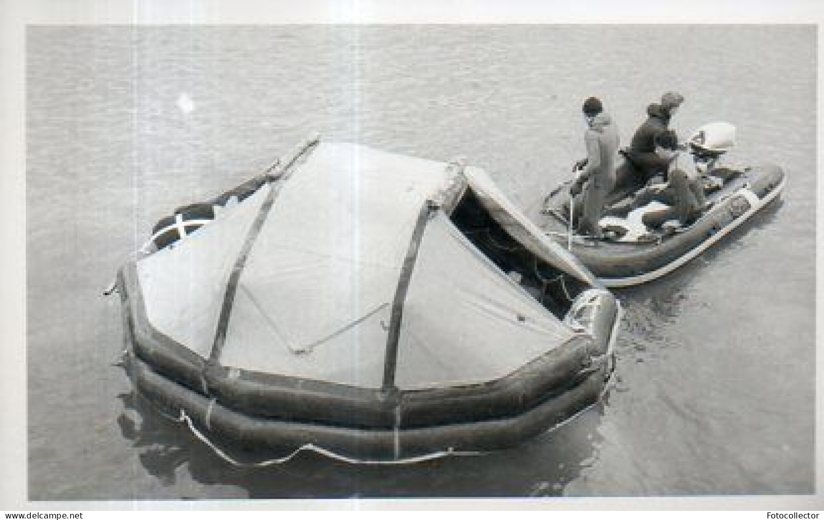 Canot De Survie - Boats