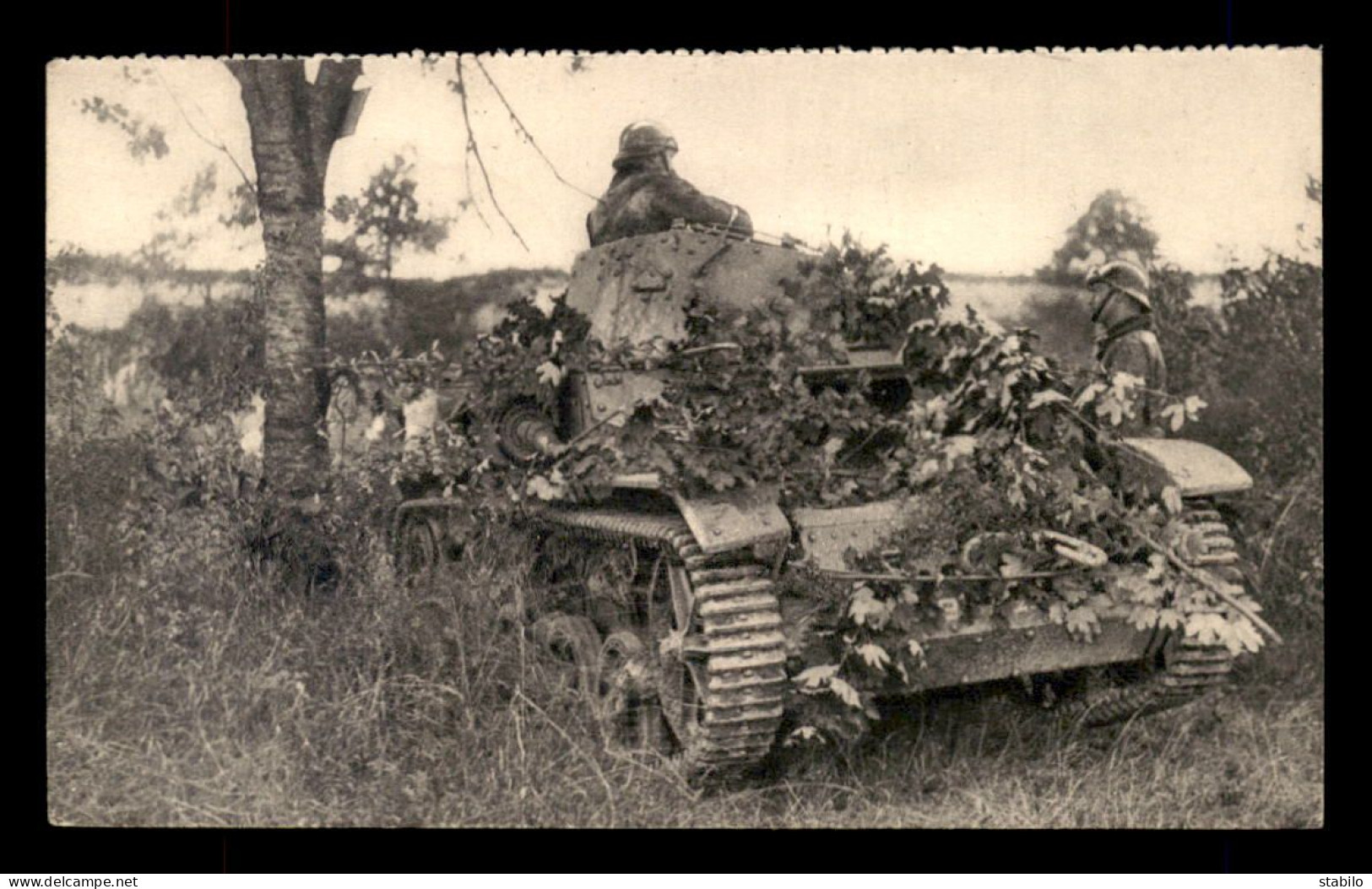 GUERRE 39/45 - AUTO-MITRAILLEUSE EN RECONNAISSANCE - War 1939-45