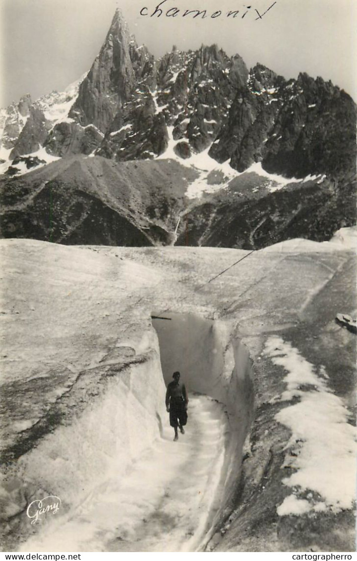 France Chamonix (Hte Savoie) Entree De La Grotte Sous La Mer De Glace & Aiguile Du Dru - Chamonix-Mont-Blanc