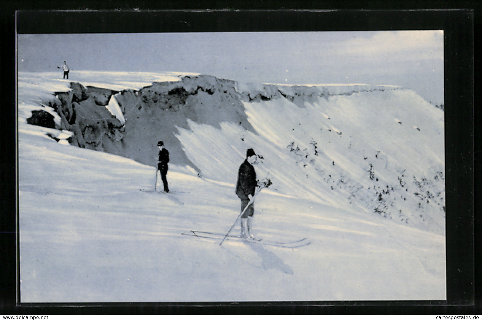 AK Skiläufer Auf Einem Schneebedeckten Berggipfel  - Wintersport