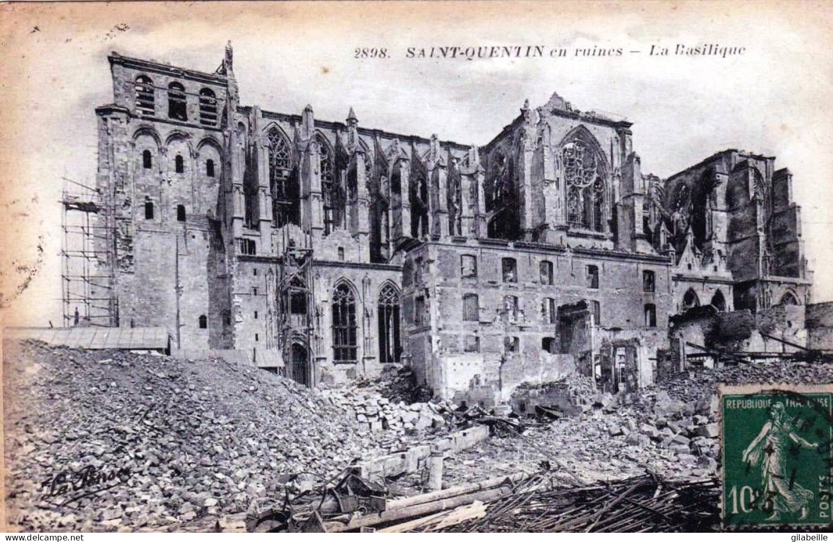 02 - Aisne -  SAINT QUENTIN -  La Basilique - Guerre 1914 - Saint Quentin