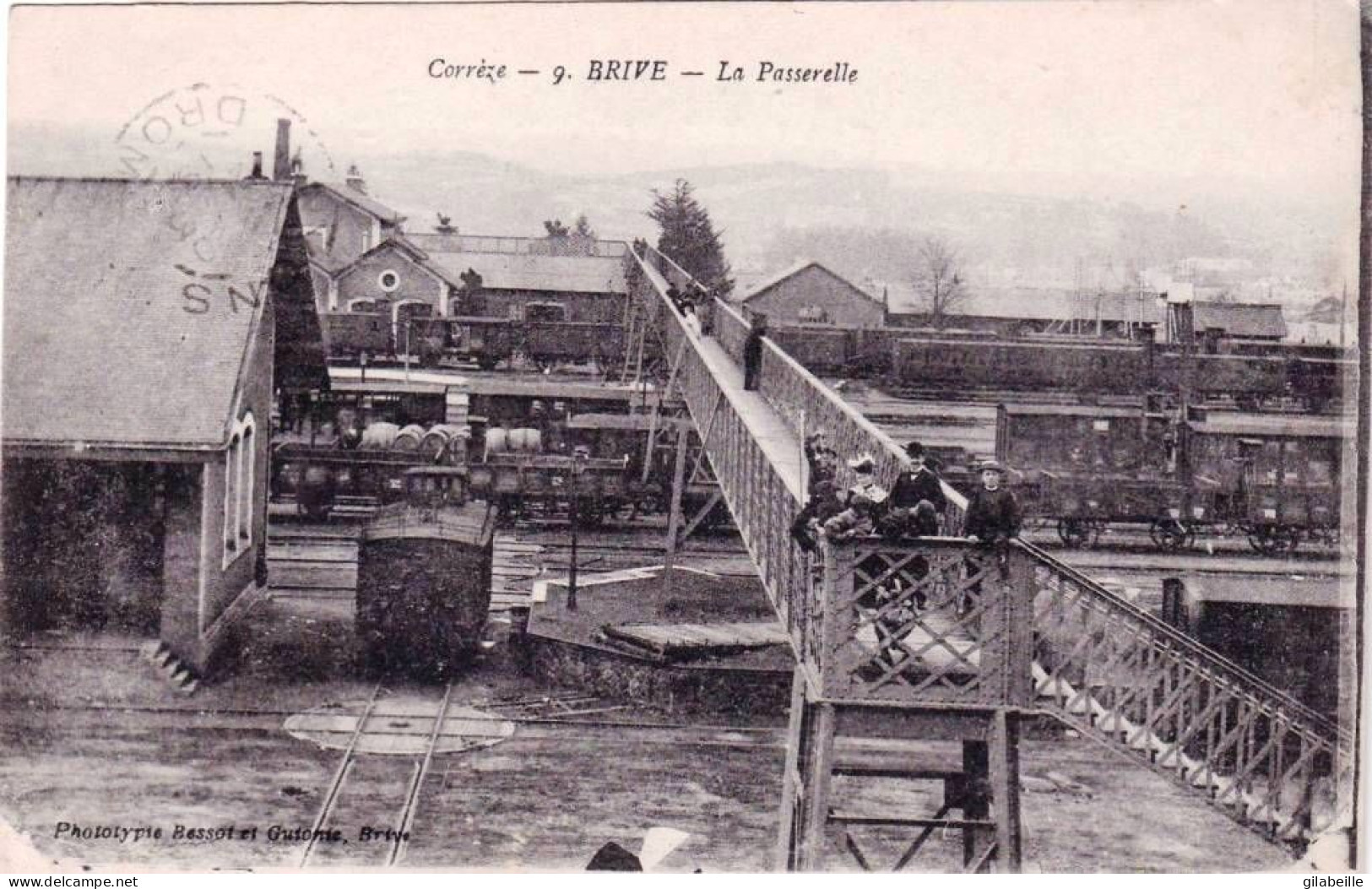 19 - Correze -  BRIVE -   La Passerelle Au Dessus De La Gare - Brive La Gaillarde