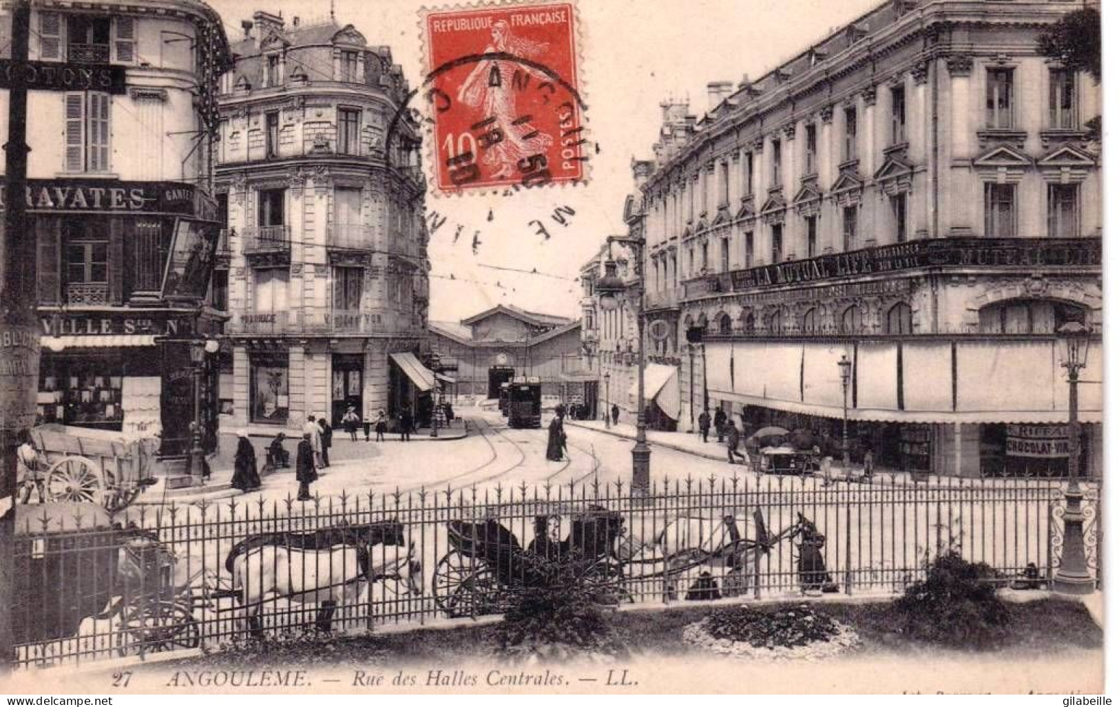 16 - Charente -  ANGOULEME -  Rue Des Halles Centrales - Angouleme