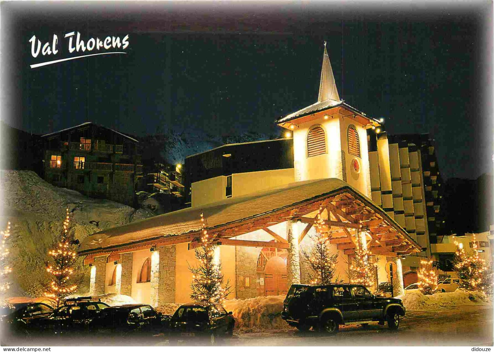 73 - Val Thorens - L'Eglise Au Cœur De La Station - Automobiles - CPM - Voir Scans Recto-Verso - Val Thorens