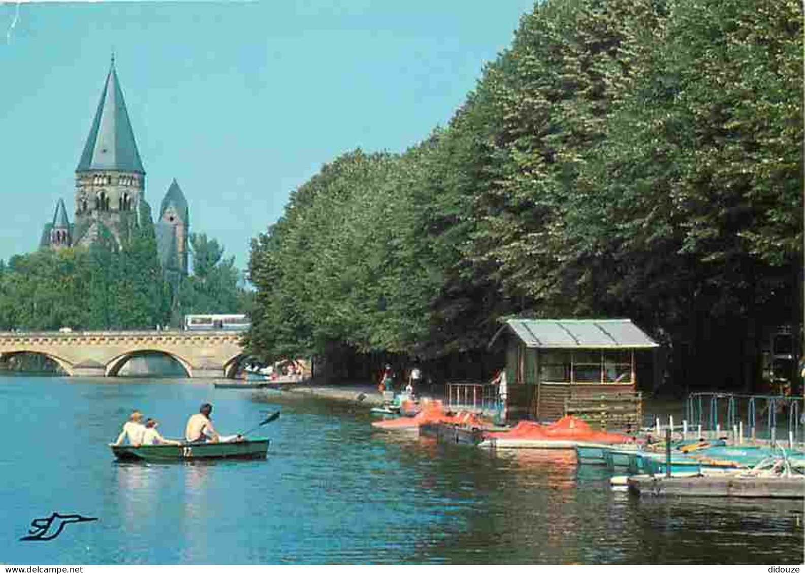 57 - Metz - La Moselle  Le Pont Des Morts Et Le Temple Neuf - Pédalot - Canotage - CPM - Voir Scans Recto-Verso - Metz