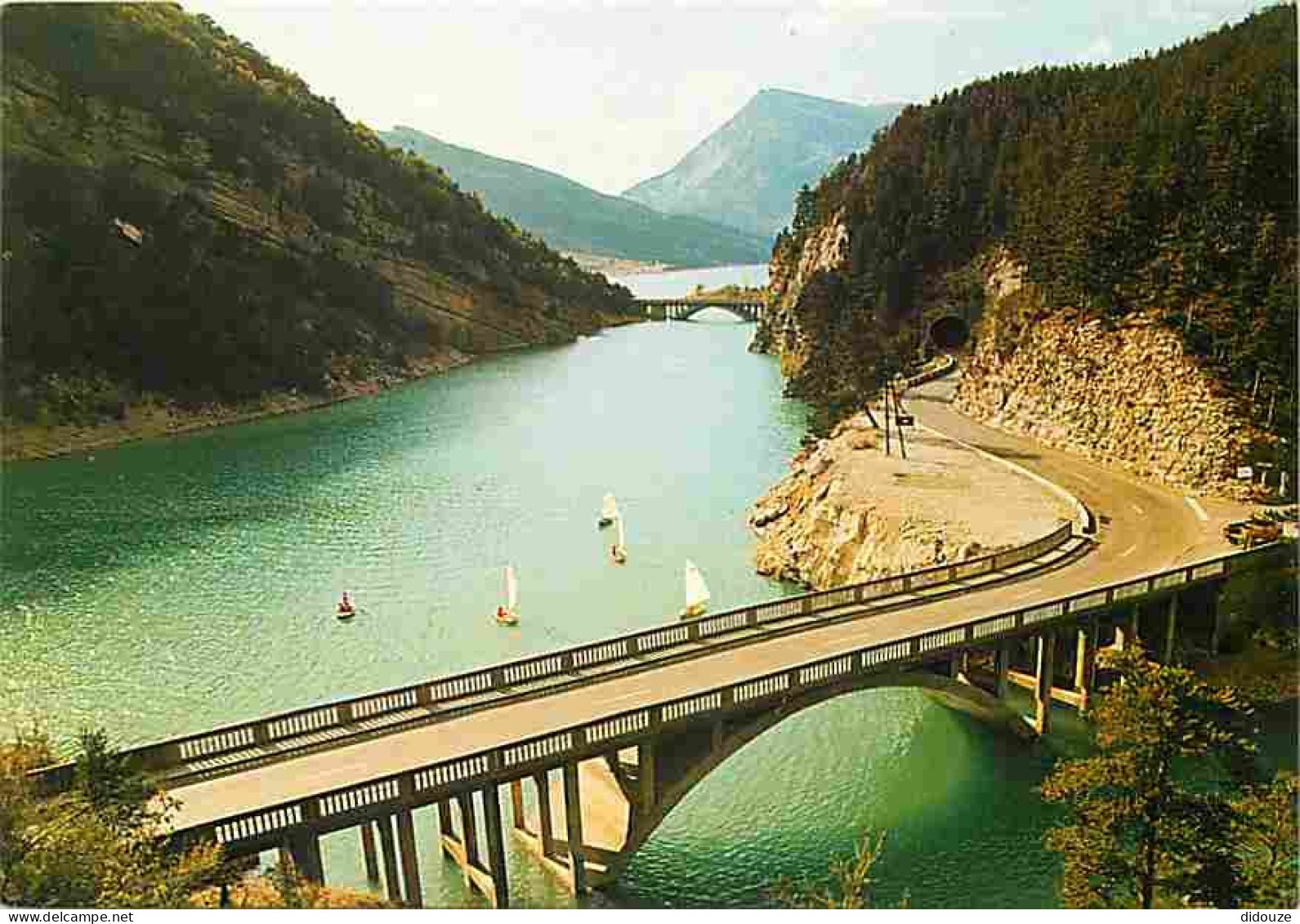 04 - Castillon - Le Lac De Castillon - La Route Entre Casteliane Et Saint André Les Alpes - CPM - Voir Scans Recto-Verso - Other & Unclassified