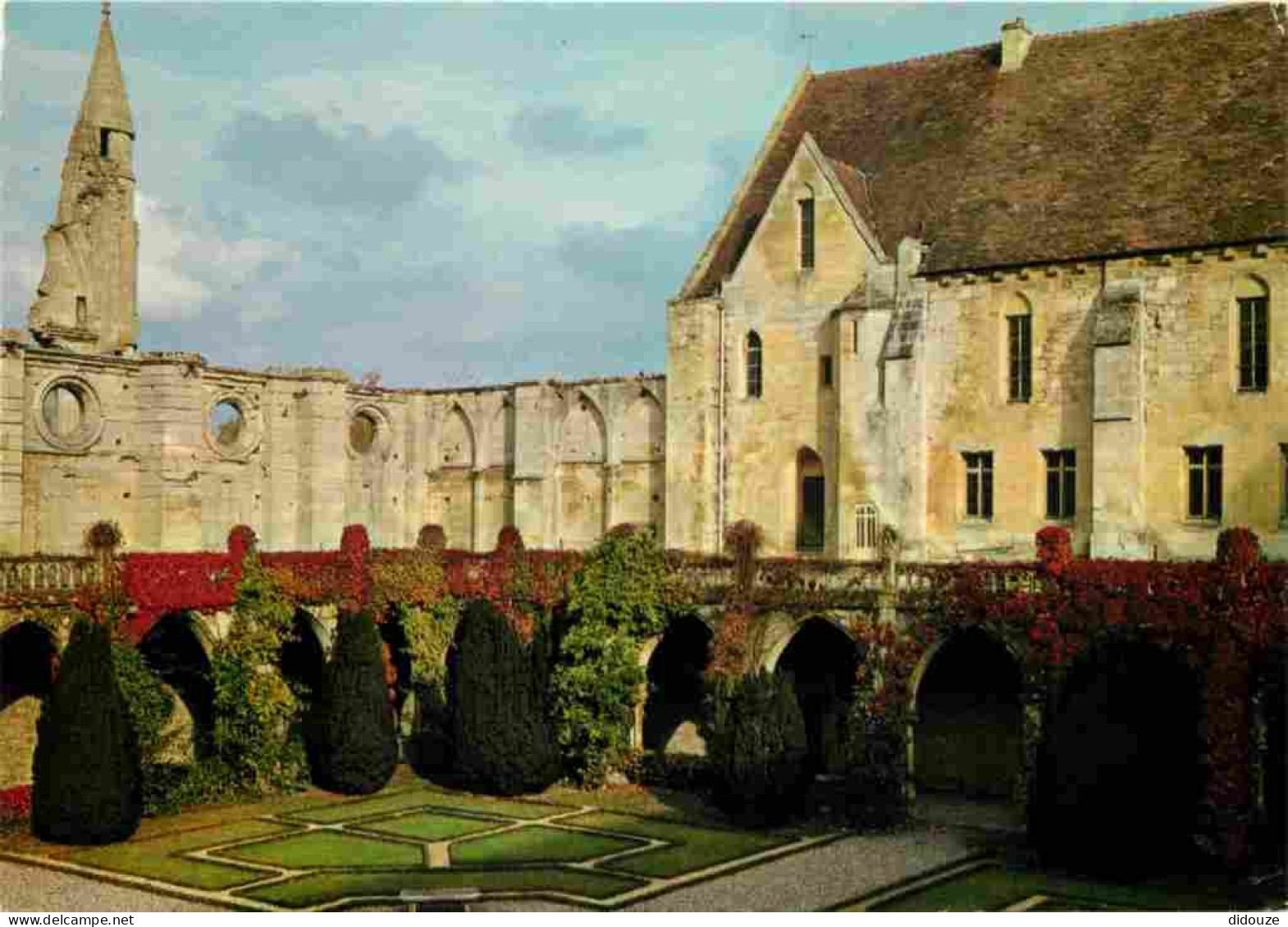 95 - Asnières Sur Oise - Abbaye De Royaumont - Le Cloitre Et La Tourelle De L'Abbatiale - CPM - Voir Scans Recto-Verso - Asnières-sur-Oise