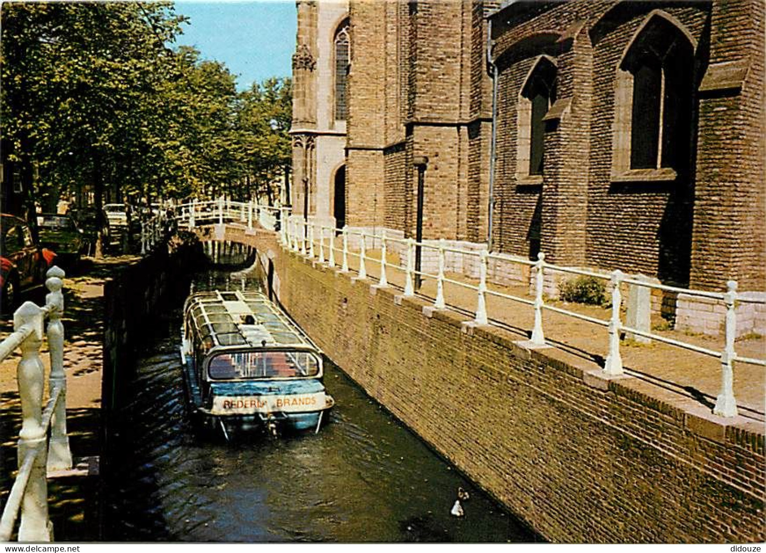 Pays-Bas - Nederland - Delft - Ingang Oude Kerk - Eglise - CPM - Voir Scans Recto-Verso - Delft