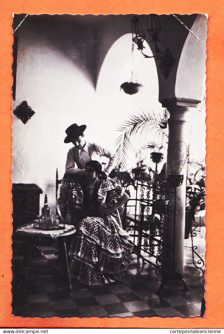 27260 / ⭐ SEVILLA  Andalucía  ◉ Pareja Patio Sevillano SEVILLE 1950s à Janine DENAT Metz ◉ Photo-Bromure ARRIBAS 160 - Sevilla