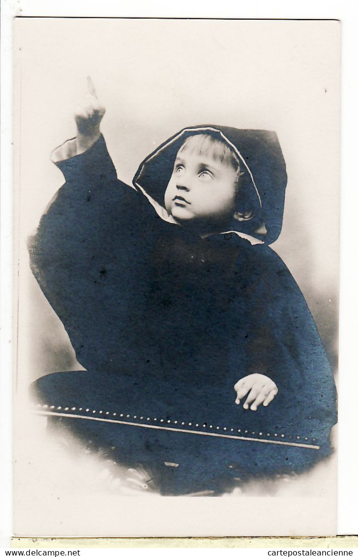 27486 / ⭐ Enfant Moine Séminariste GARCONNET à CAPUCHE Doigt Yeux Au Ciel 1900s Religion Ange J.C.D PARIS - Humorous Cards