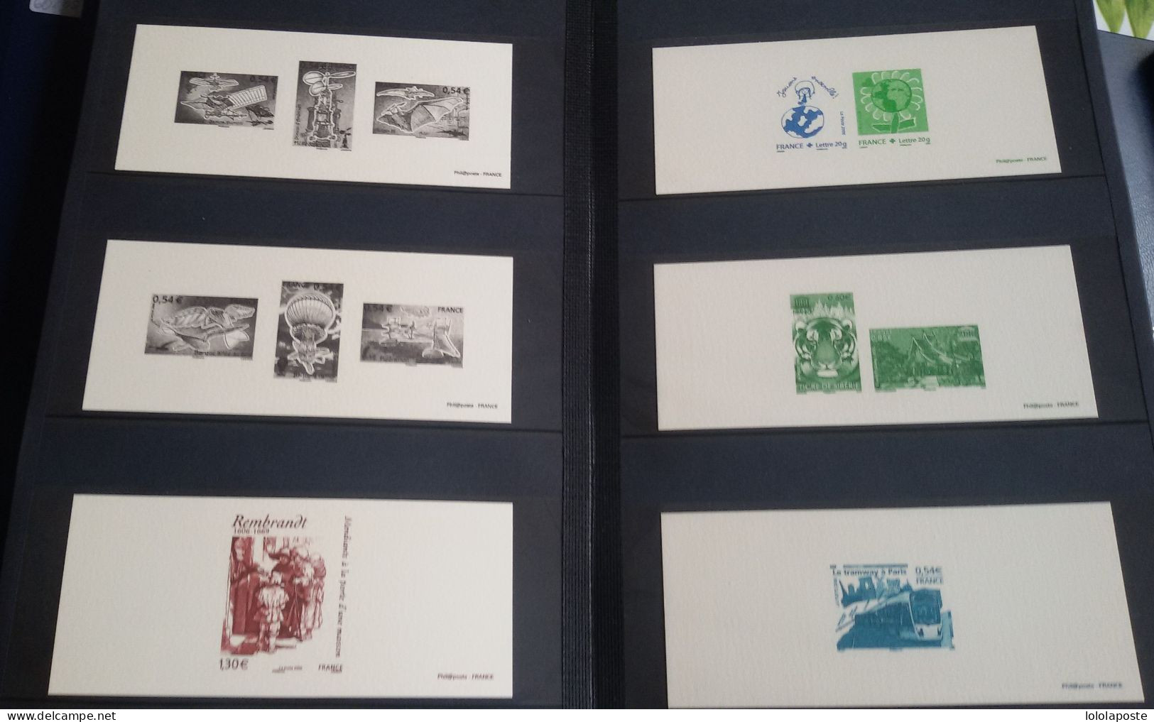 FRANCE -Collection de 876 gravures différentes de la poste dans 15 classeurs spécifiques de l'année 1995 à 2010 A SAISIR