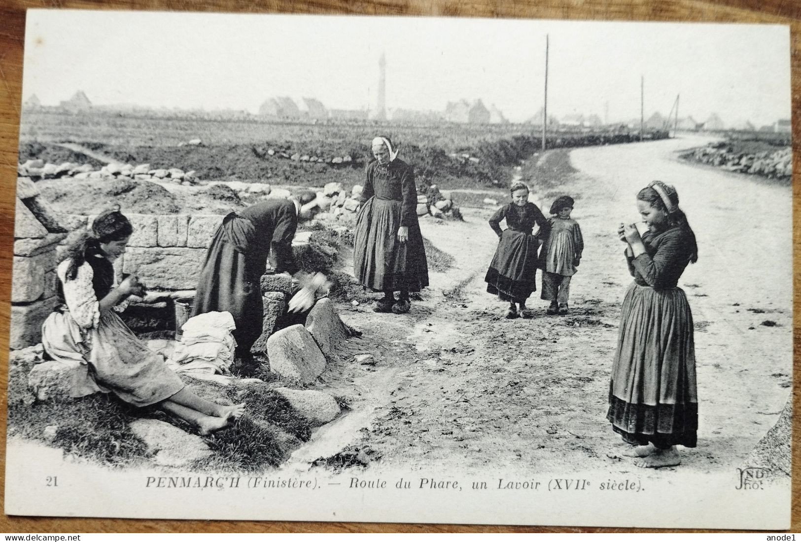 PENMAC'H Route Du Phare, Un Lavoir (XVIIe Siècle) - Penmarch