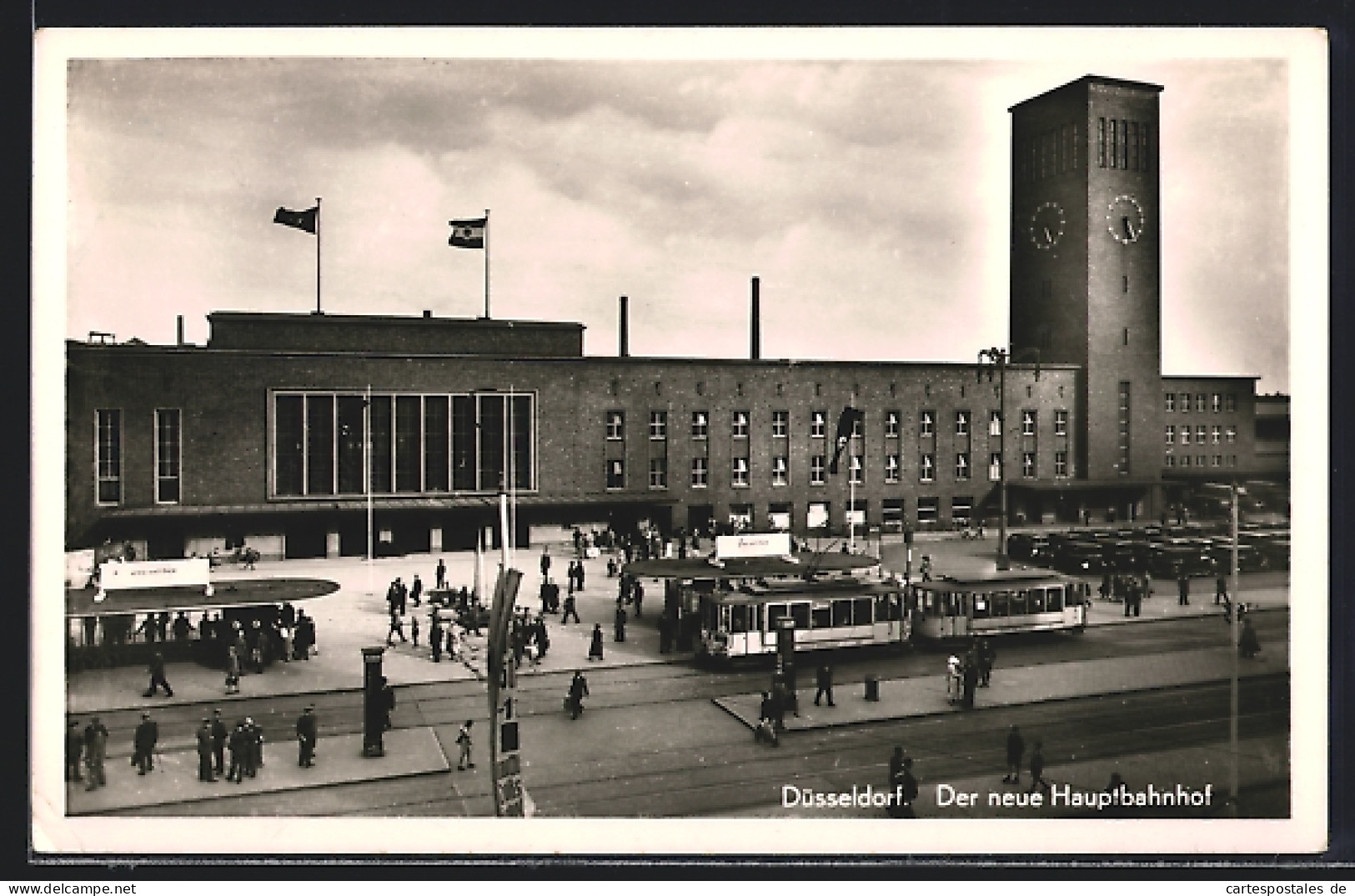 AK Düsseldorf, Strassenbahnen Vor Dem Neuen Hauptbahnhof  - Duesseldorf