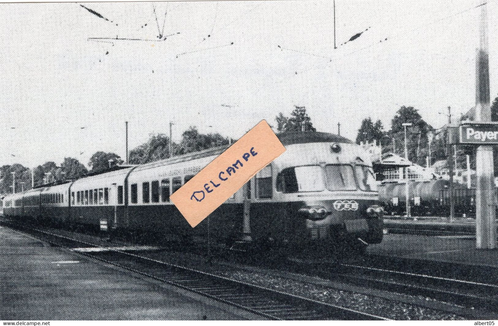 Passage à Payerne D'une Rame TGV Au Début Des Années 70 - Reproduction - Payerne