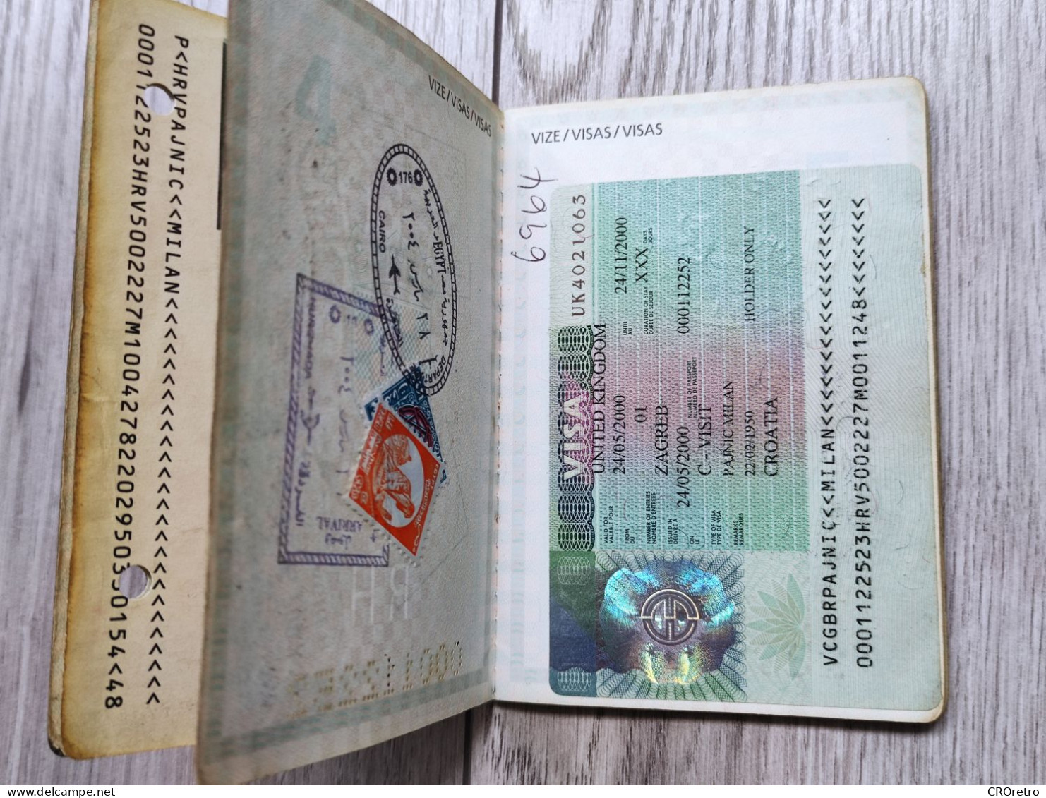 CROATIA - PASSPORT - 2000, visas USA, SOUTH AFRICA, UAE, EGYPT, UNITED KINGDOM,.. complete passport