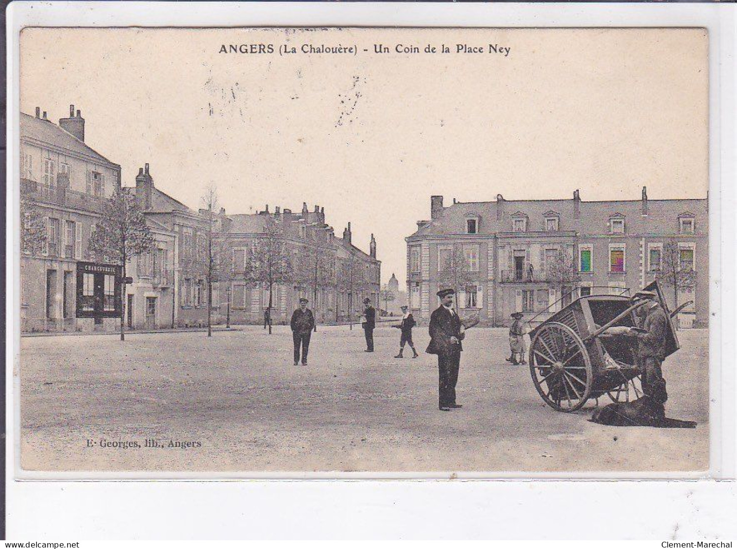 ANGERS: Un Coin De La Place Ney - Très Bon état - Angers
