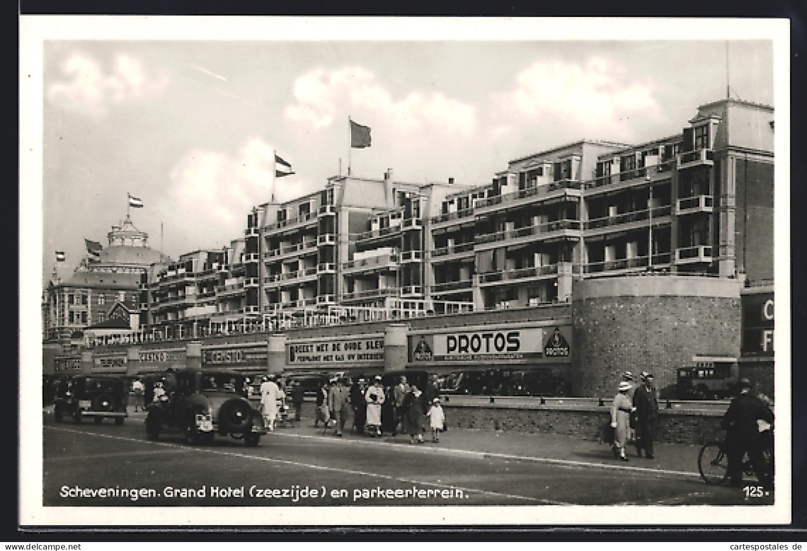 AK Scheveningen, Grand Hotel En Parkeerterrein  - Scheveningen