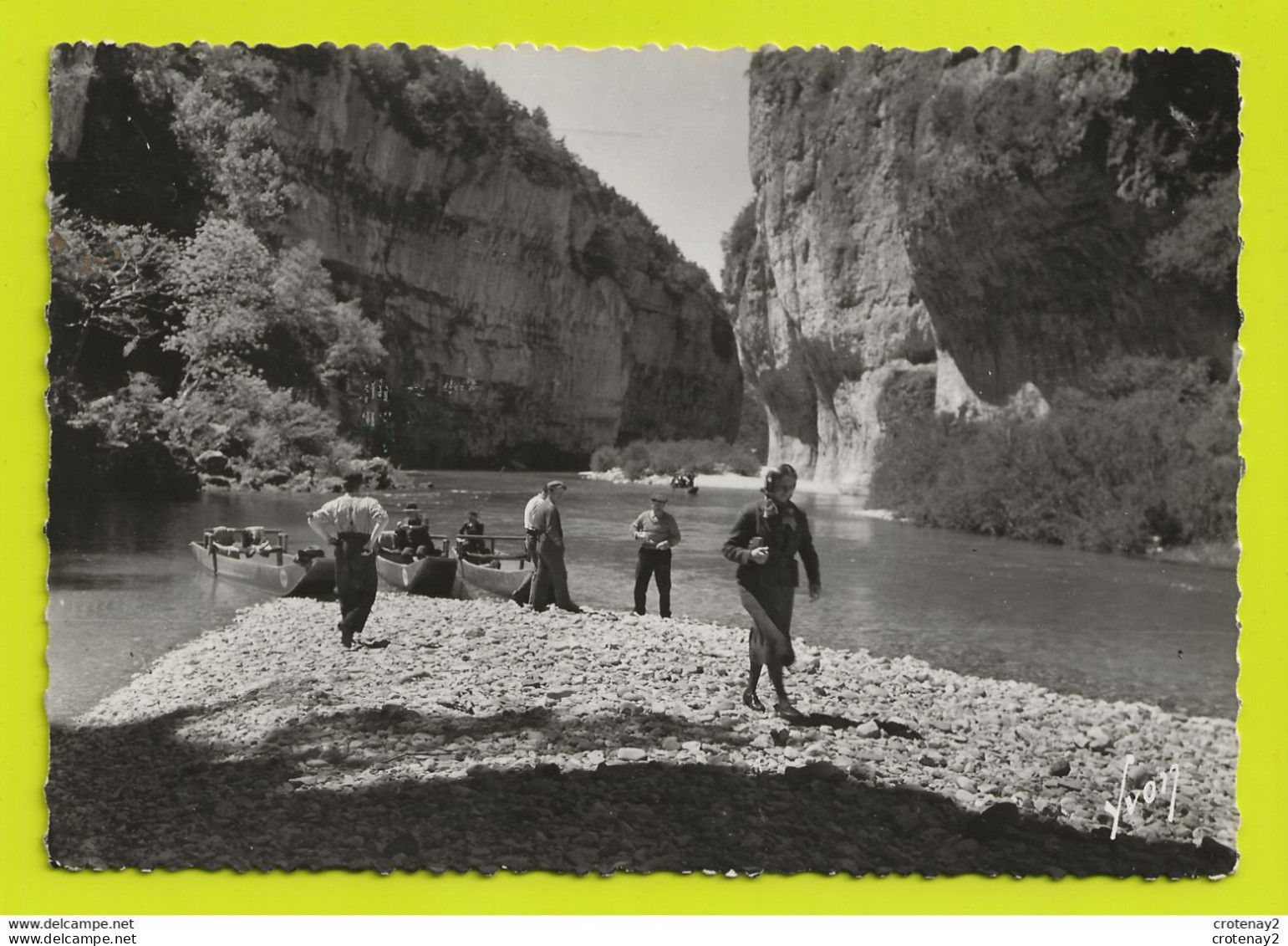 48 Gorges Du Tarn Environs De LA MALENE Vers Florac Ste Enimie Les Détroits Barque Spéciale Personnages - Florac