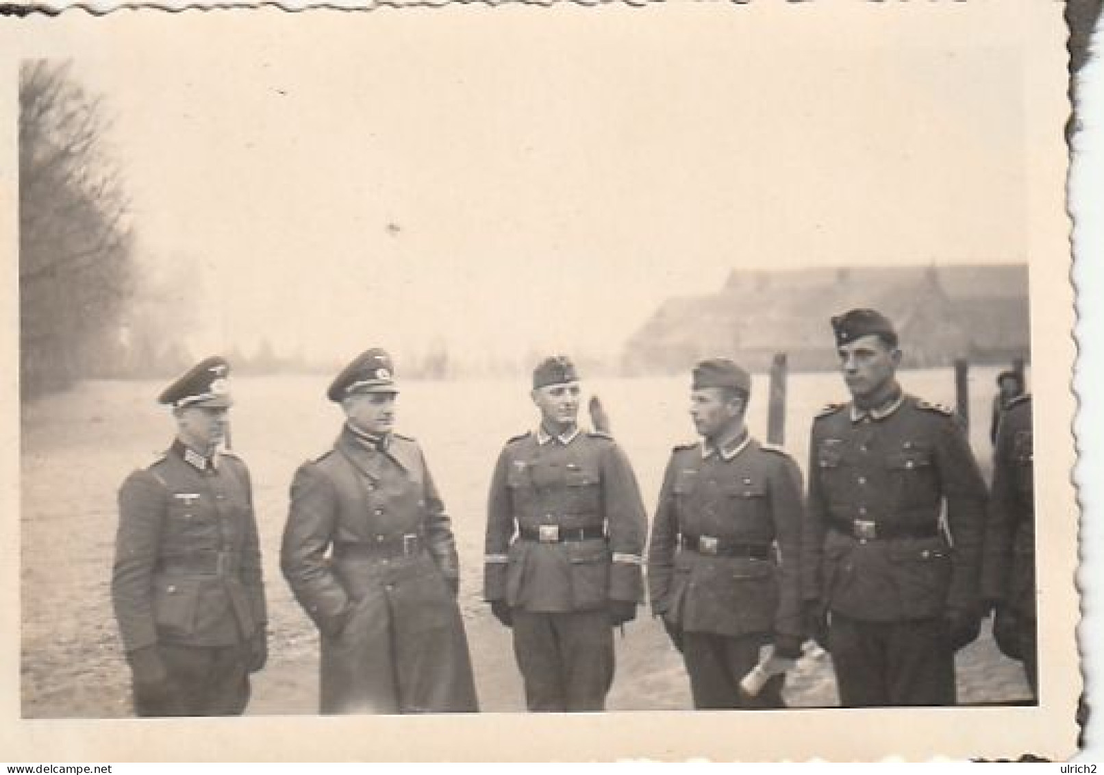 Foto Gruppe Deutsche Soldaten - Beaucamps Frankreich  - 2. WK - 8*5cm (69569) - War, Military