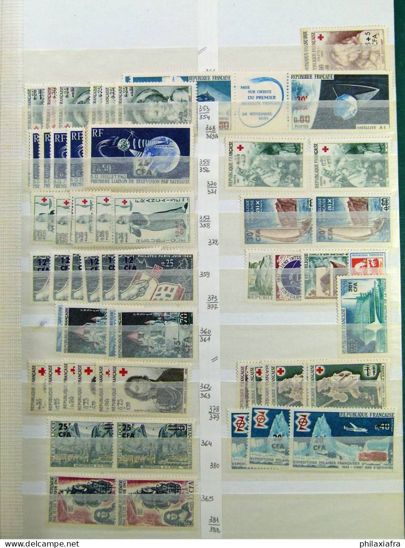 Stock Île de la Réunion, timbres neufs */**, en séries cpl, jusqu'aux années 70