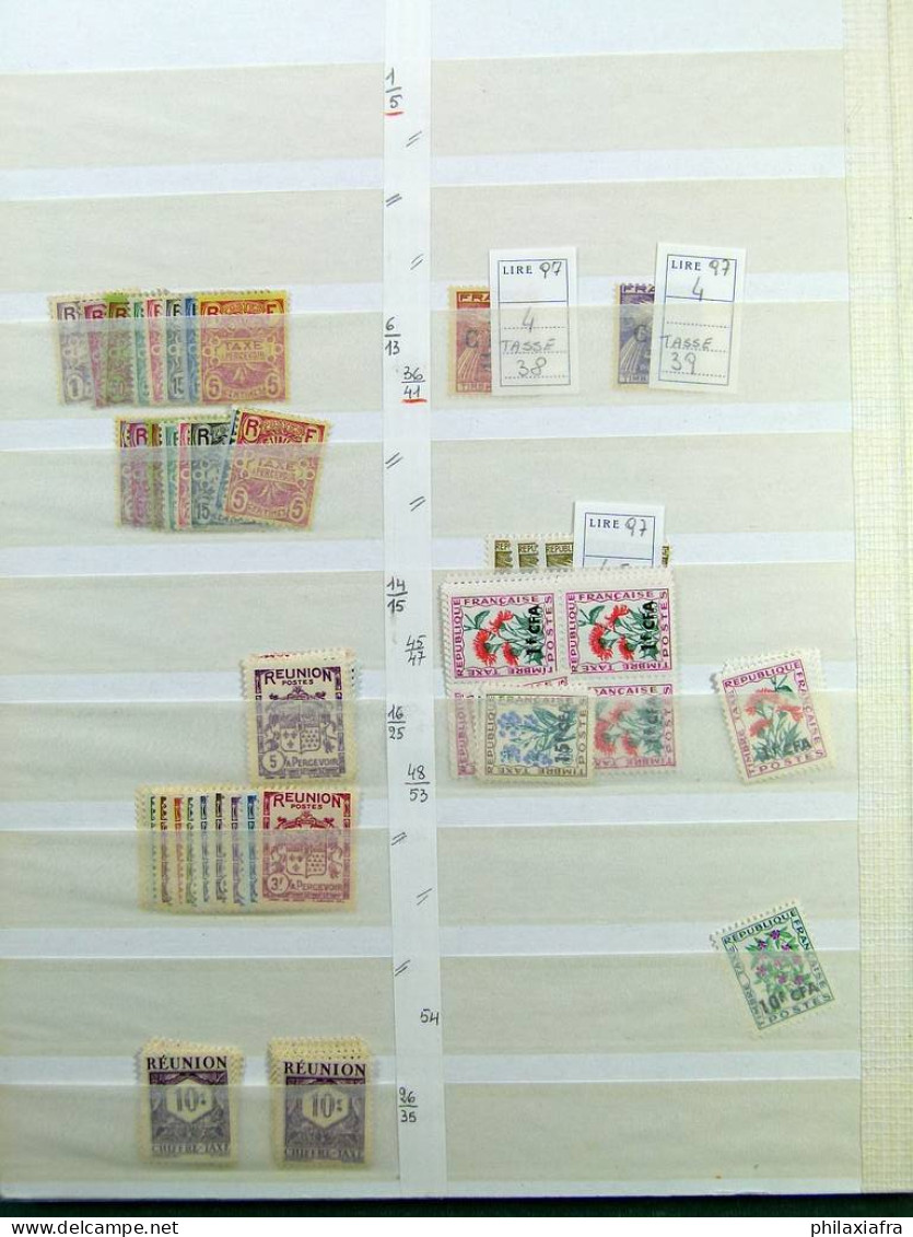 Stock Île de la Réunion, timbres neufs */**, en séries cpl, jusqu'aux années 70