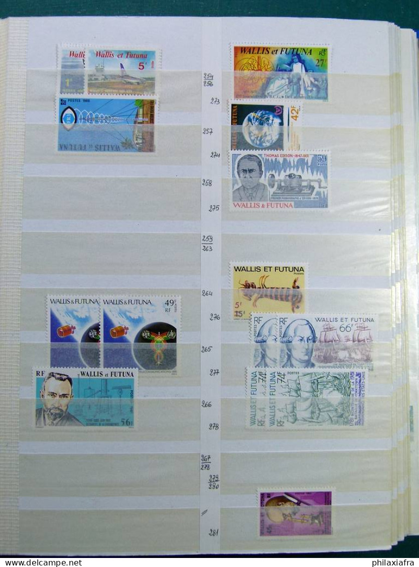 Stock Wallis et Futuna, avec timbres neufs */**, en série cpl et répétés CV