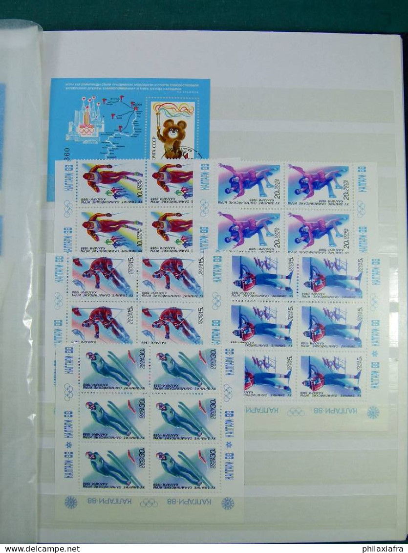 Collection à thème sportif, sur classificateur, timbres neufs** aussi BF