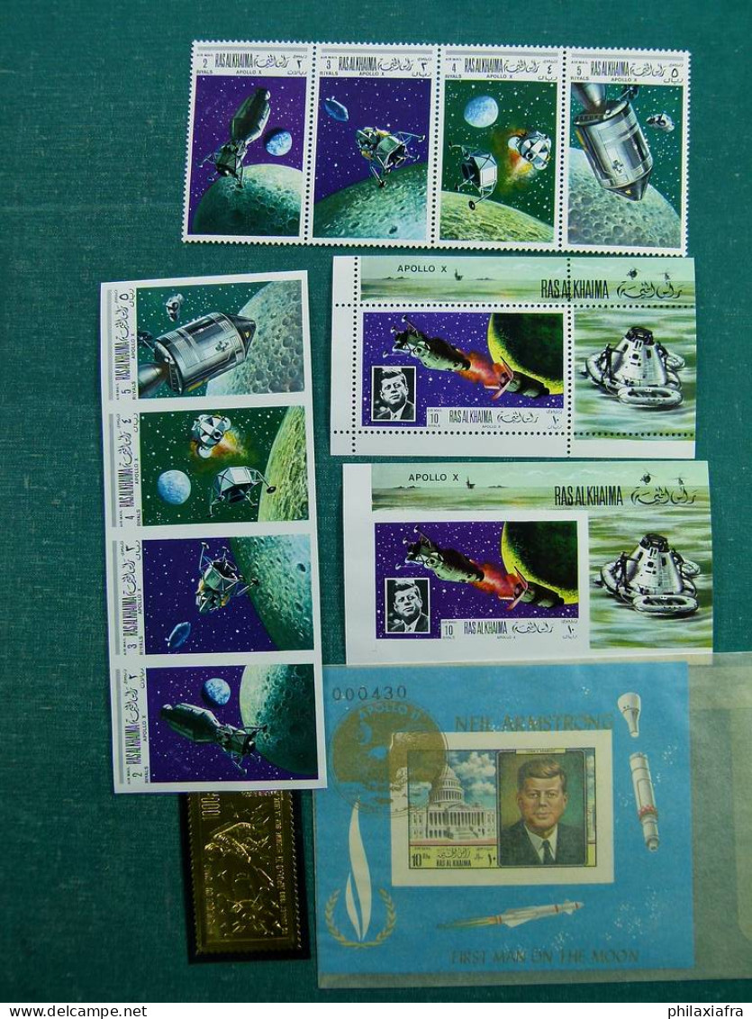 Lot Space timbres neufs ** aussi non dentelés dorés et feuilletés d'or CV