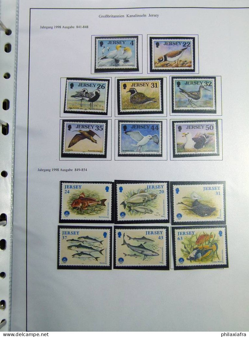 Collection Jersey, sur album, de 1941 à 2001, avec timbres neufs et oblitérés