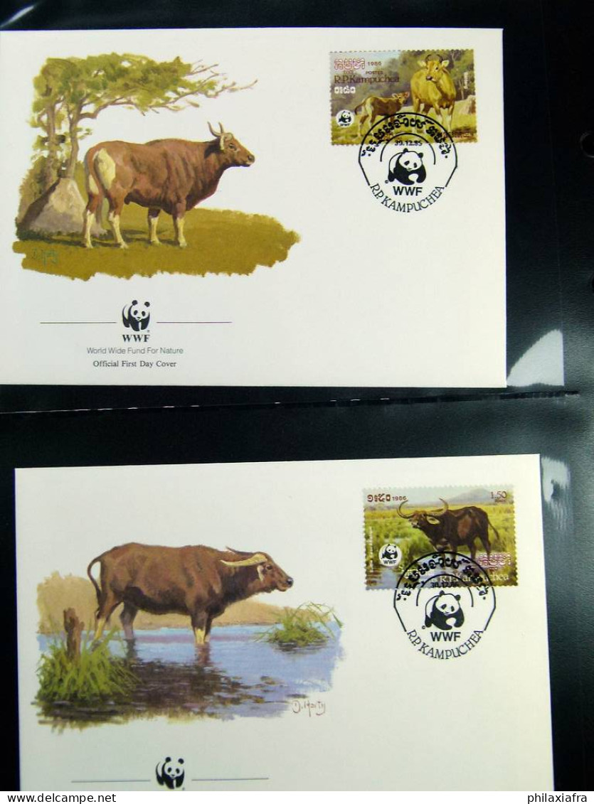 Collection WWF timbres neufs ** enveloppes de Malgache Vietnam Comores