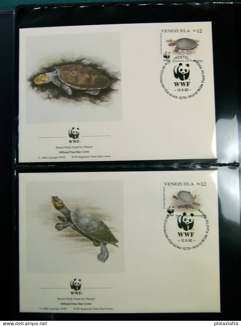 Collection WWF, album, timbres neufs ** enveloppe Somalien Galapagos