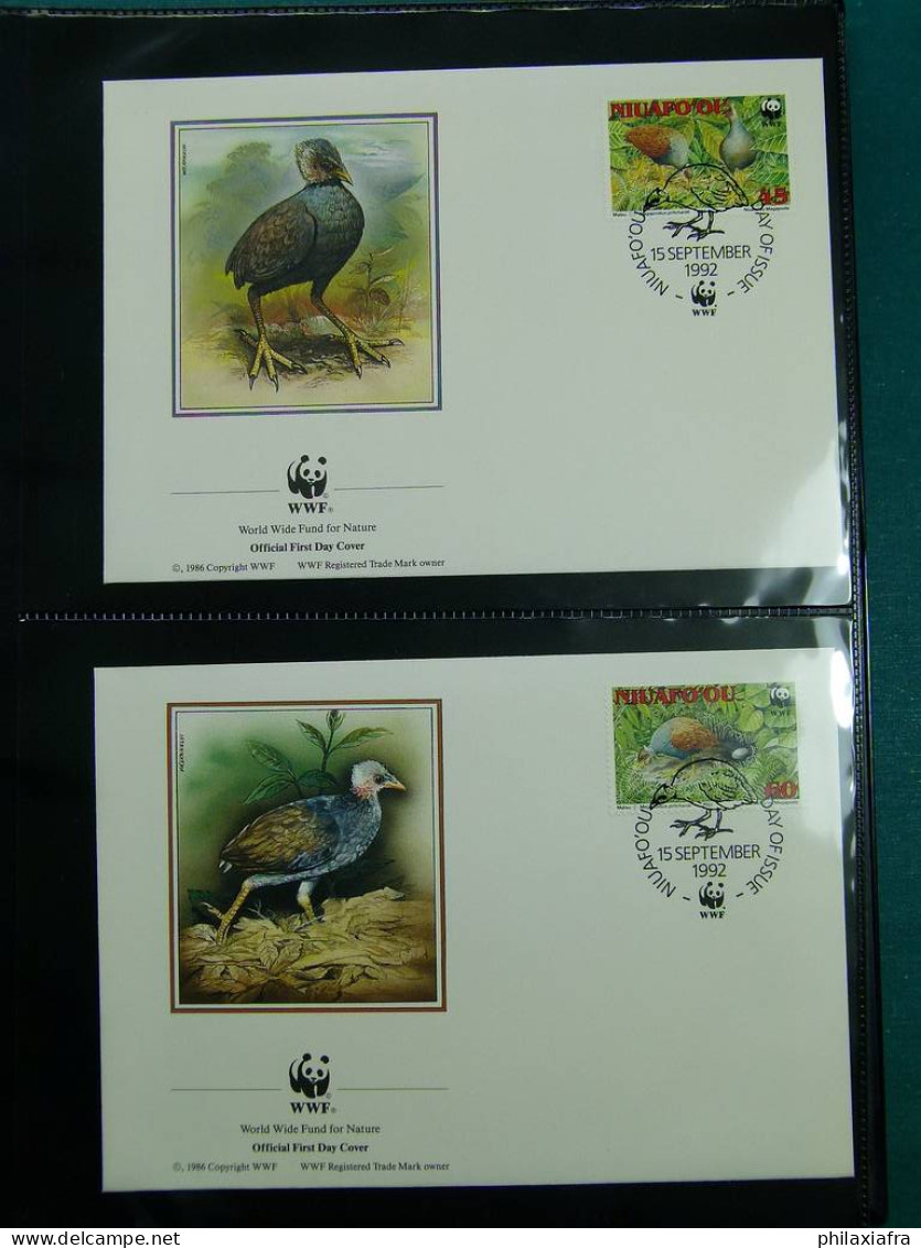 Collection WWF, album, timbres neufs ** enveloppe Somalien Galapagos