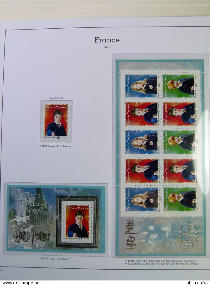 Collection France, sur pages d'album, de 2005 à 2007, timbres neufs ** livret BF