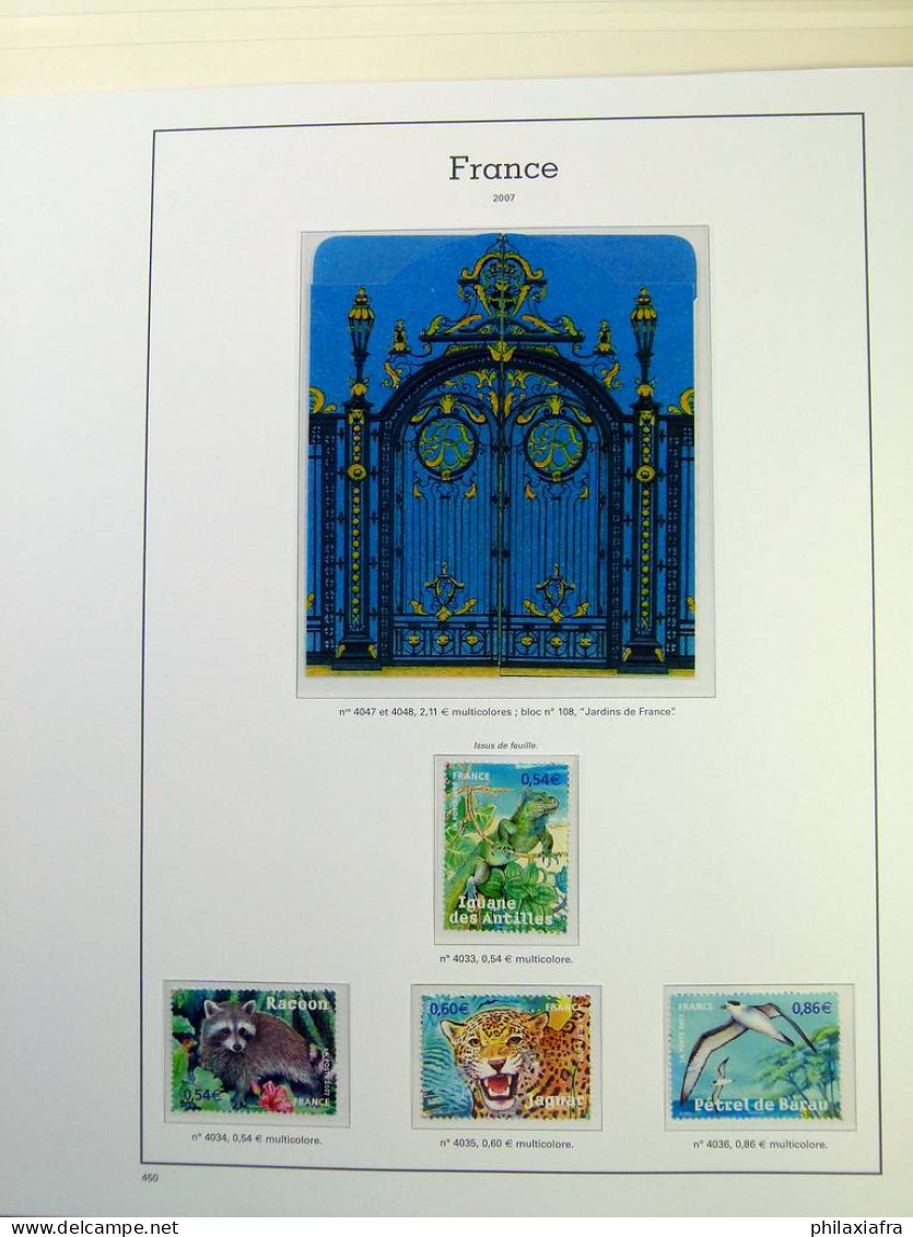 Collection France, sur pages d'album, de 2005 à 2007, timbres neufs ** livret BF